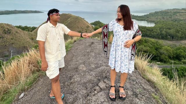 Labuan Bajo Adventure: Open Trip to Sylvia Hill & Rangko Cave Swing With Lunch