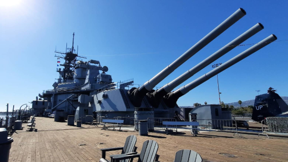 美國洛杉磯愛荷華戰艦博物館+太平洋水族館+長灘【中文專車】