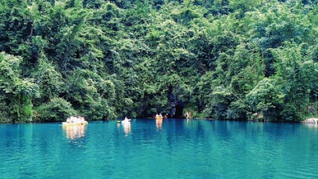 廣西柳州狼口泉+香橋岩+鹿鳴谷+響水石林+響水瀑布一日遊