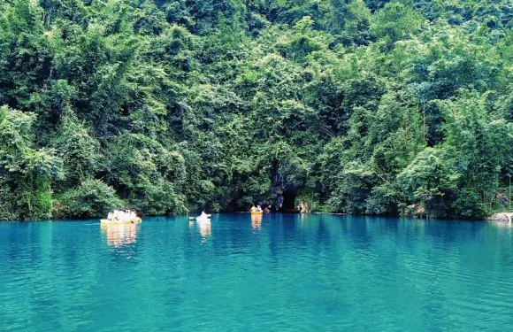 廣西柳州狼口泉+香橋岩+鹿鳴谷+響水石林+響水瀑布一日遊