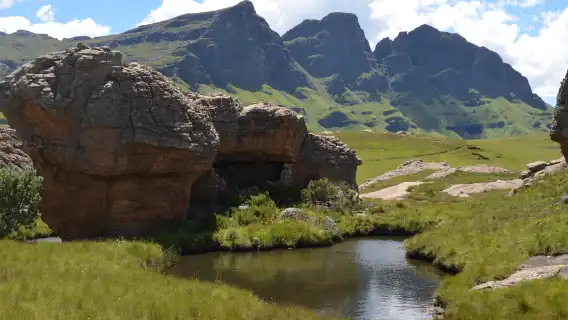 ทัวร์ 1 วันจากเดอร์บันสู่ช่องเขา Sani Pass เยี่ยมชมสถานที่สำคัญบนที่ราบสูง Sani Mountain Lodge