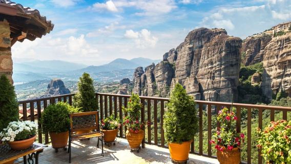 Meteora: Morning Half Day Sightseeing and Monasteries Tour