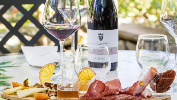 Pompeii Winery Tour, Tasting & Lunch