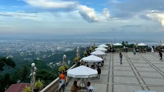 Cebu's Best: Highlands Guided Tour Temples, Gardens & Views