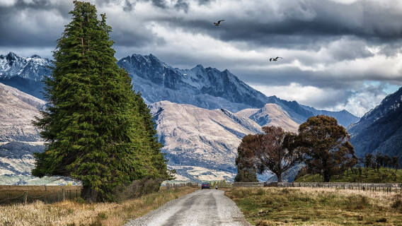 Queenstown day tour & Lord of the Rings filming locations + Glenorchy + Paradise + lakeside red house