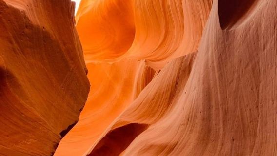 美國拉斯維加斯來回羚羊谷+馬蹄灣-諮詢立減-12小時行程包車