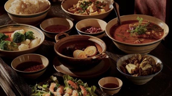 ハノイ |午後発 2階建て観光列車乗車+ミシュラン受賞レストランでディナー | 日本語ガイド (ハノイ駅集合)