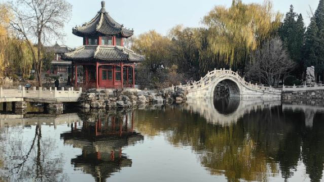 Half-day Tour with Expert Commentary: Baoding Military Academy + Ancient Lotus Flower Pond