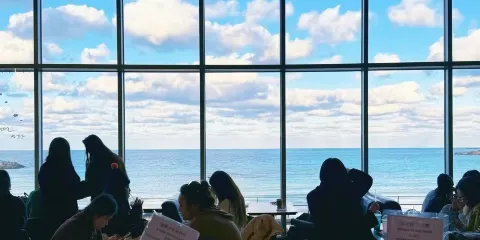 休愛里+柱狀節理帶+天地淵瀑布+橘子咖啡一日遊【包車遊】