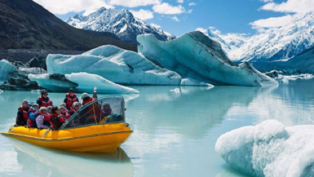 Esplorazione in barca MAC di 2,5 ore sul lago glaciale Tasman del Monte Cook, Isola del Sud della Nuova Zelanda [Trasferimento fisso | Guida inclusa]