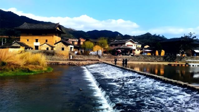 Private Charter Tour from Xiamen to Tianluokeng, Yunshuiyao, Yongding, and Chuxi Tulou with Admission Tickets Included