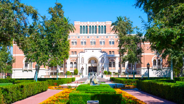 Natural history museum + Crypto.com arena + University of southern california 1-day tour with admission ticket at your own expense