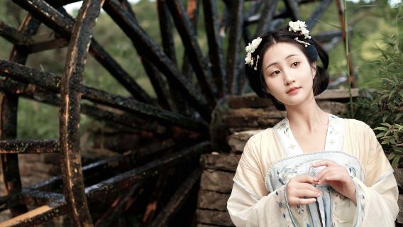 Rejsefotografering i Mayang Miao Autonomous County[Følgefotografering, familie- og parfotos, personlige portrætter, korte videoer, reklamefilm, portrætter, bryllupsfotografering, alle negativer inkluderet, oversættelse]