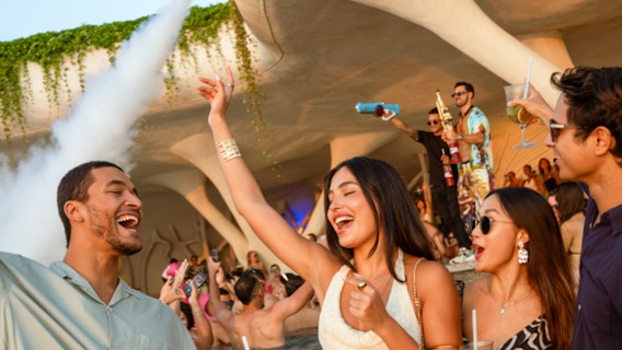 Ingresso generale al Luna Beach Club