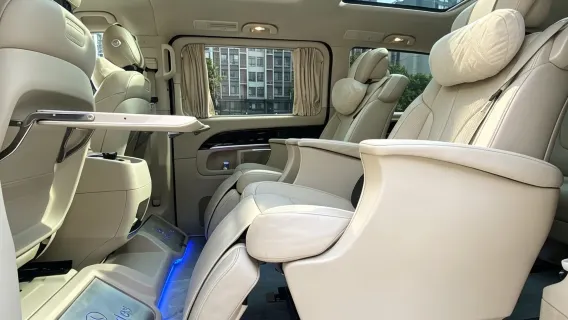 Premium MPV door-to-door pickup | Guilin Li River Scenic Area Xingping ancient CNY 20 background Yulong River Yangshuo 1-day tour customize