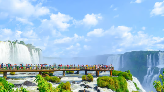 Passeio de meio dia às cataratas do Parque Nacional do Iguaçu saindo de Foz do Iguaçu