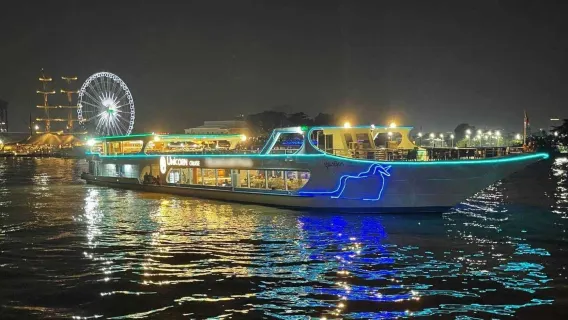 Unicorn Cruise Nachtkreuzfahrt auf dem Chao Phraya in Bangkok, Thailand