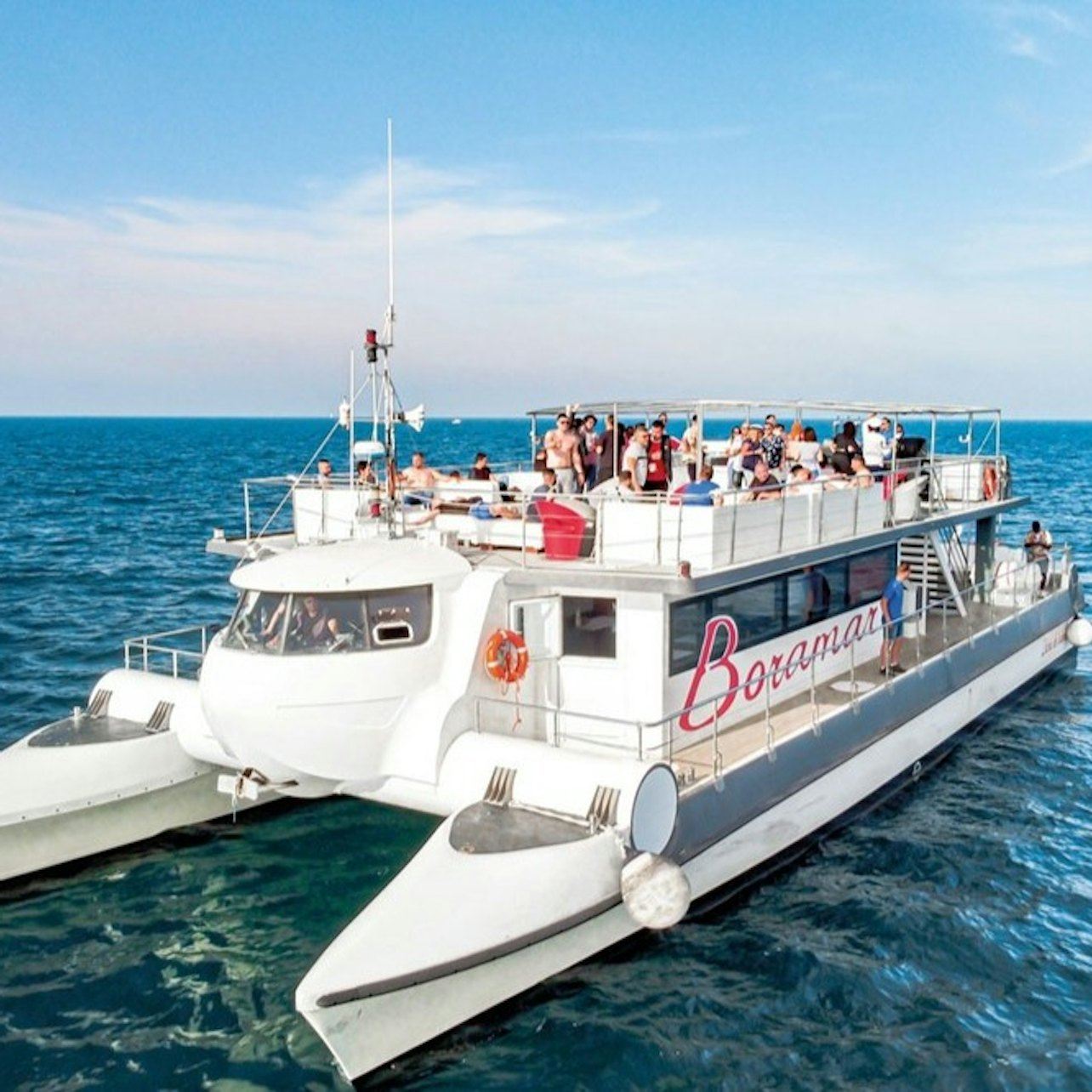 Valencia: crociera in catamarano al porto turistico