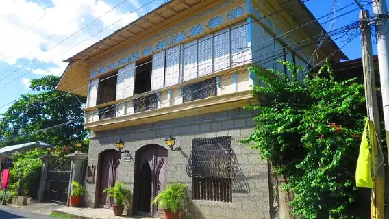 Tagaytay, Taal Volcano & Heritage Town: A Journey of Discovery
