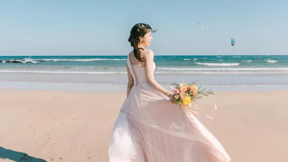 Positano, Italy Travel Photoshoot[Driver, guide, and travel photographer + aerial wedding video + makeup and Clothes & Accessories + customized itinerary + unlimited participants]