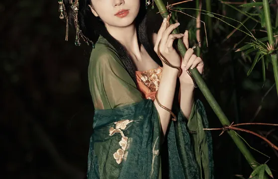 杭州Trip Moments【宣傳片微電影紀錄片/商業攝影攝像跟拍航拍寫真婚紗/翻譯】