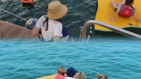 珠海58英呎豪華遊艇包船出海佈景選項含2小時出海+生日求婚佈置