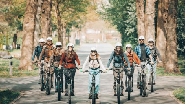Ghent: Green Snake E-Step Tour with Local Guide