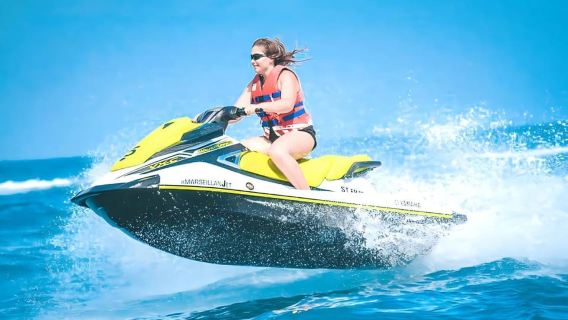 Phuket: tour in moto d'acqua verso 6 isole con pranzo e trasferimenti