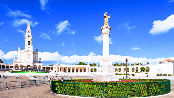 Từ Lisbon: Chuyến tham quan trong ngày theo nhóm nhỏ Fátima, Óbidos và Nazaré