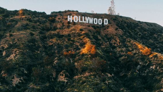 『洛杉磯深度遊』星光大道+蓋蒂中心+比華利山莊12人平治小團