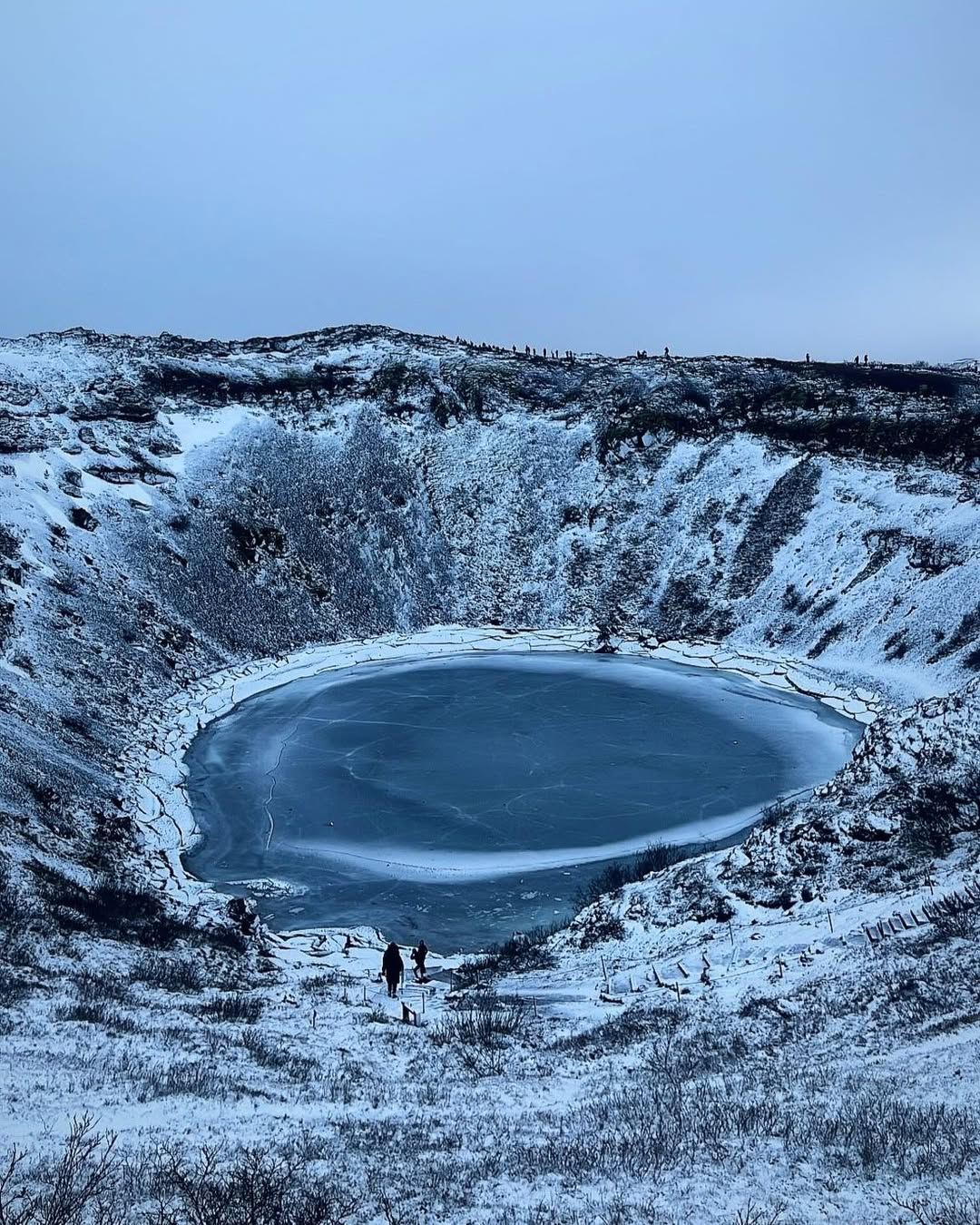 Tour di un giorno con noleggio con conducente esclusivo al Cerchio d'Oro in Islanda: Parco Nazionale, Cascata d'Oro, Grande Geyser e Lago del Cratere Vulcanico