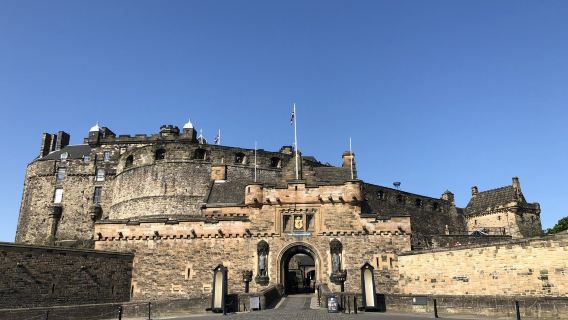 英國多地出發暢遊 愛丁堡城堡+卡爾頓山【可定全境包車遊】