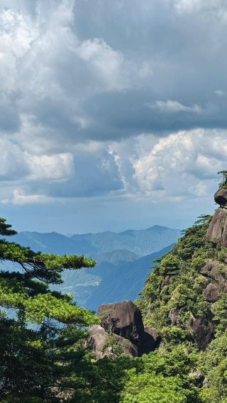 1-Day Private Charter Tour to Vagoo Scenic Area and Mount Sanqingshan in Shangrao, Jiangxi (Chinese and English Services Available)
