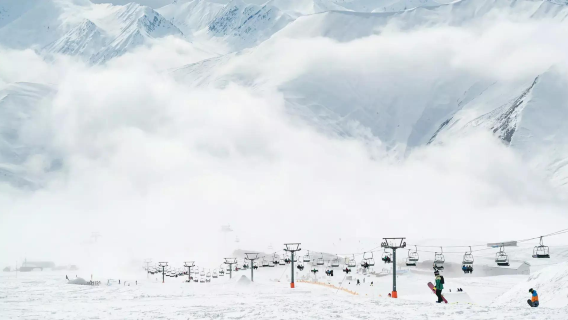 Georgia/Tbilisi - Gudauri Ski Resort + Zhinvali Reservoir + Fortress Join-in Day Tour