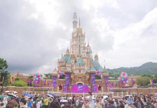 Hong Kong Disney Butler Escort Play Service Guide