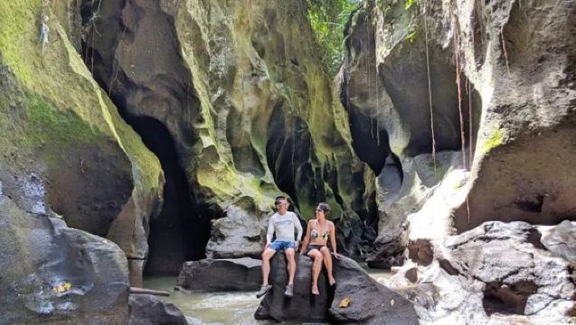 Скрытый каньон Бежи Гуванг на Бали – идеальное приключение на природе с гидом
