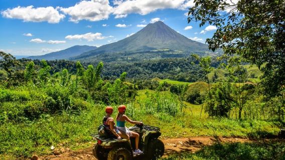 Experiência Guiada de Quadriciclo no Vulcão Arenal em La Fortuna