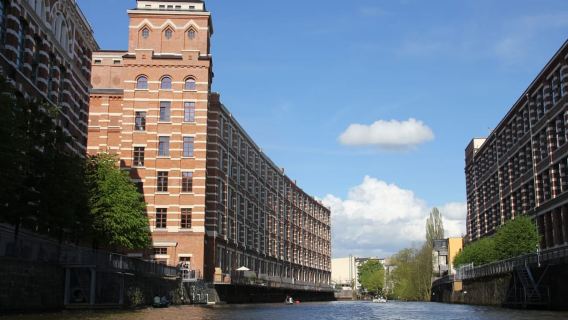 Leipzig: Stadtgeschichtliche Kanalsightseeing-Tour mit dem Motorboot