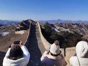 Private Jingshanling Great Wall Tour including Lunch 