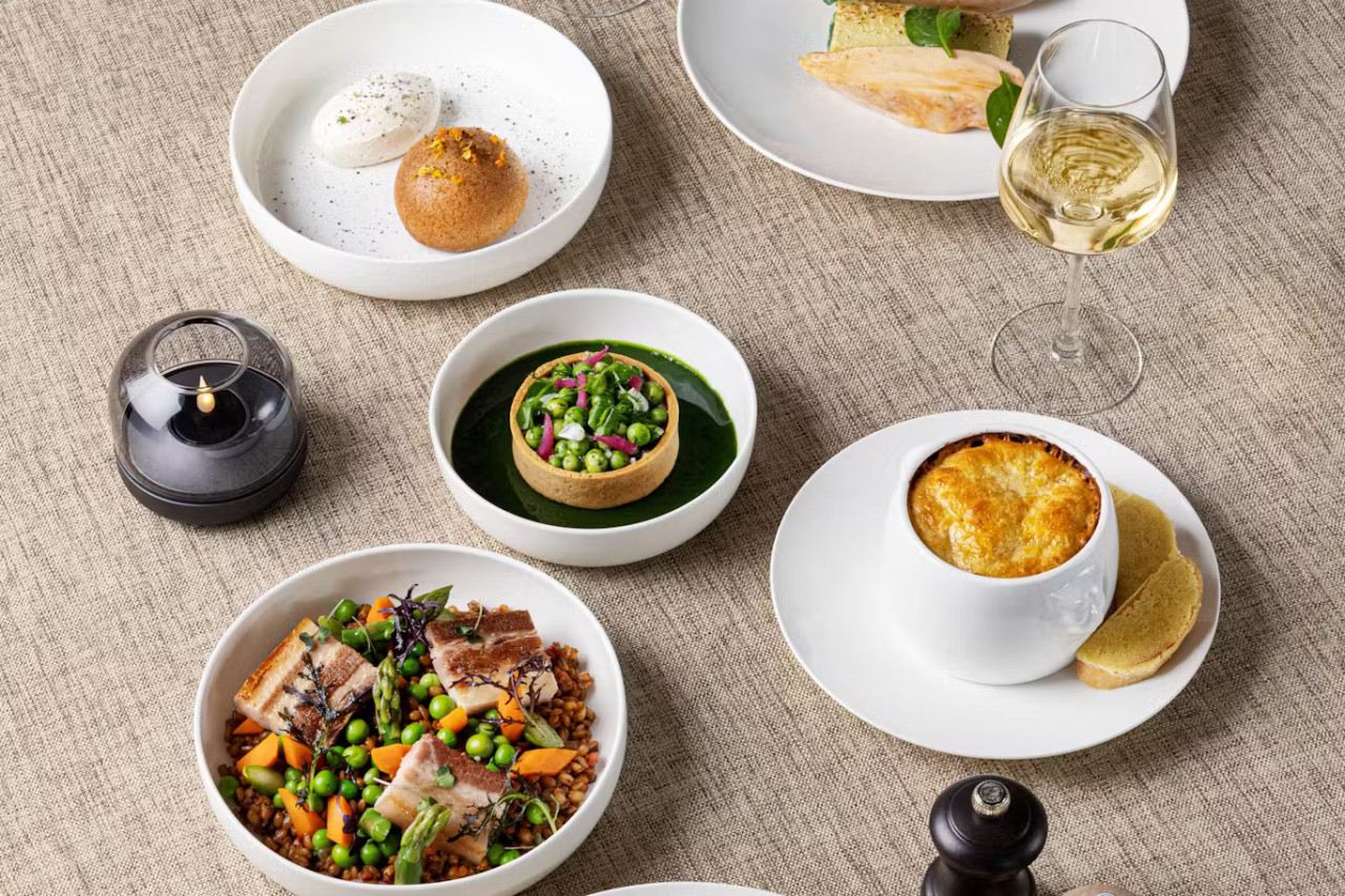 Pengalaman Kuliner di Restoran Madame Brasserie Menara Eiffel