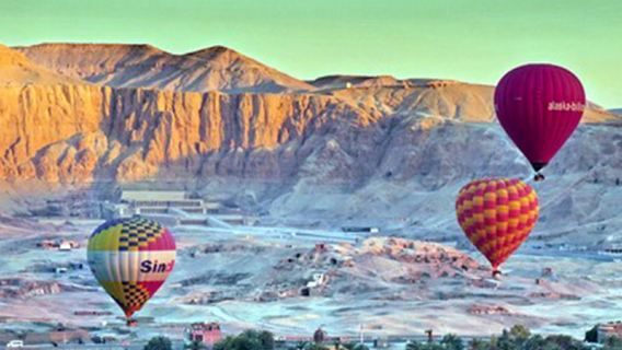Segundo vuelo en globo aerostático al amanecer en Lúxor, Egipto, con vistas al Valle de los Reyes, el Templo de Karnak y el río Nilo.