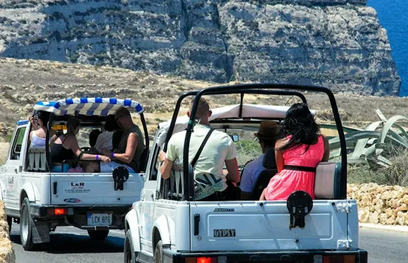 戈佐島吉普車探險之旅