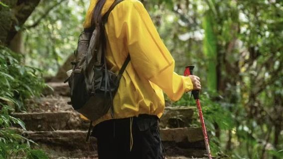 高黎貢山五道溪徒步7KM【烤肉小火鍋+原始叢林+瀑布群】