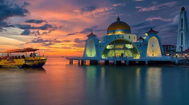 吉隆坡+布城馬六甲+網紅粉紅清真寺【中英司導協助拍照】