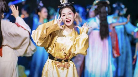 Shenzhen Yu Jian Yan Li - Meeslepende antieke maaltijdshow (ambachtelijke overdracht van Kantonese smaken + proeven van keizerlijke gerechten + antieke elegante muziek + optionele Hanfu-verkleed-/make-upervaring + audiovisueel festijn)