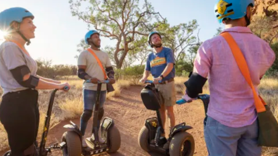 Australie - Excursion en Segway autour d'Uluru (Ayers Rock) - Visite du lever au coucher du soleil avec transfert hôtelier et repas inclus
