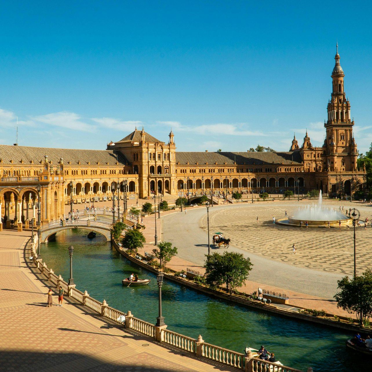 Seville: Day Tour from Granada