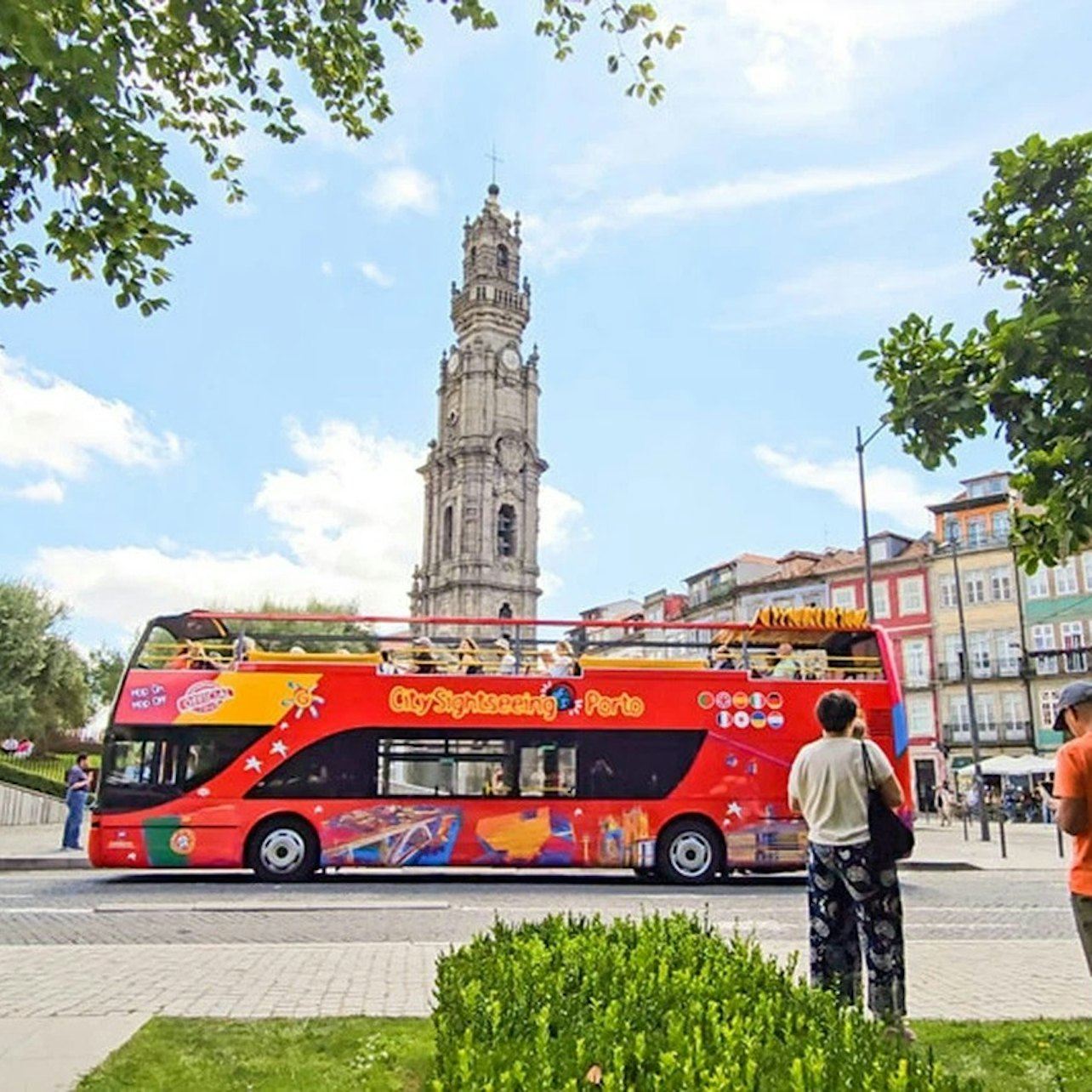 Tour panoramici di Porto: Bus hop-on hop-off 48 ore + Crociera e Degustazione di Porto