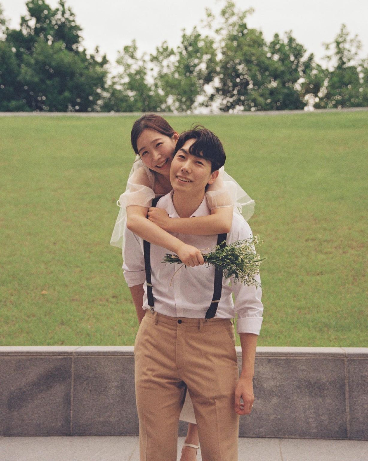 Fotoshooting in Bayeux, Frankreich[Fahrer, Reiseleiter, Fotograf und Drohnenaufnahmen + Hochzeitsfotografie, Kurzfilme + Make-up und Kostüme + maßgeschneiderter Privattransfer]