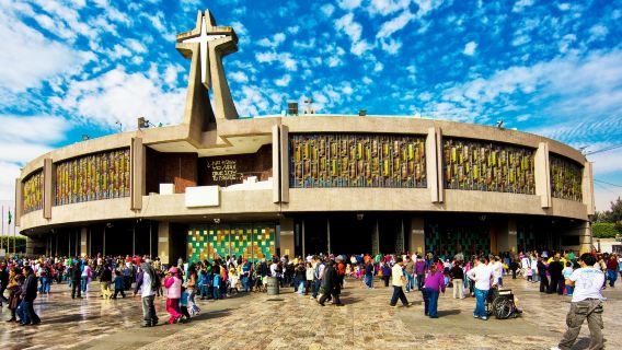 Teotihuacan Pyramids & Guadalupe Shrine: Day Trip from Mexico City